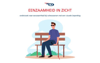 Illustratie van een man, in zijn eentje zittend op een houten bankje in het park. Hij draagt een donkere bril en er leunt een taststok tegen zijn been.